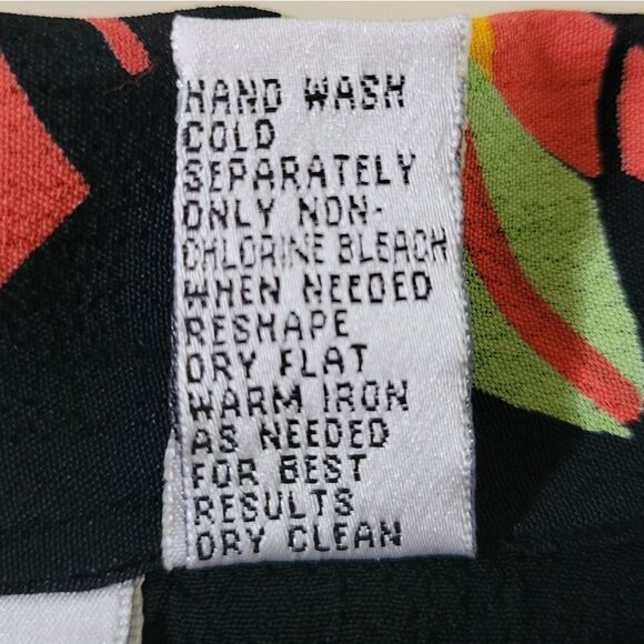 Chico's Hawaiian Print Black Cropped Button-Down Rayon Camp Shirt - Picture 9 of 11